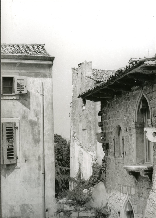 Image description
